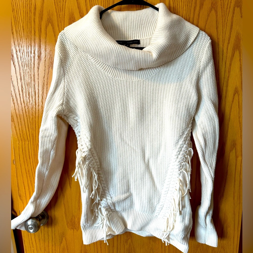Cream women’s sweater- WHBM